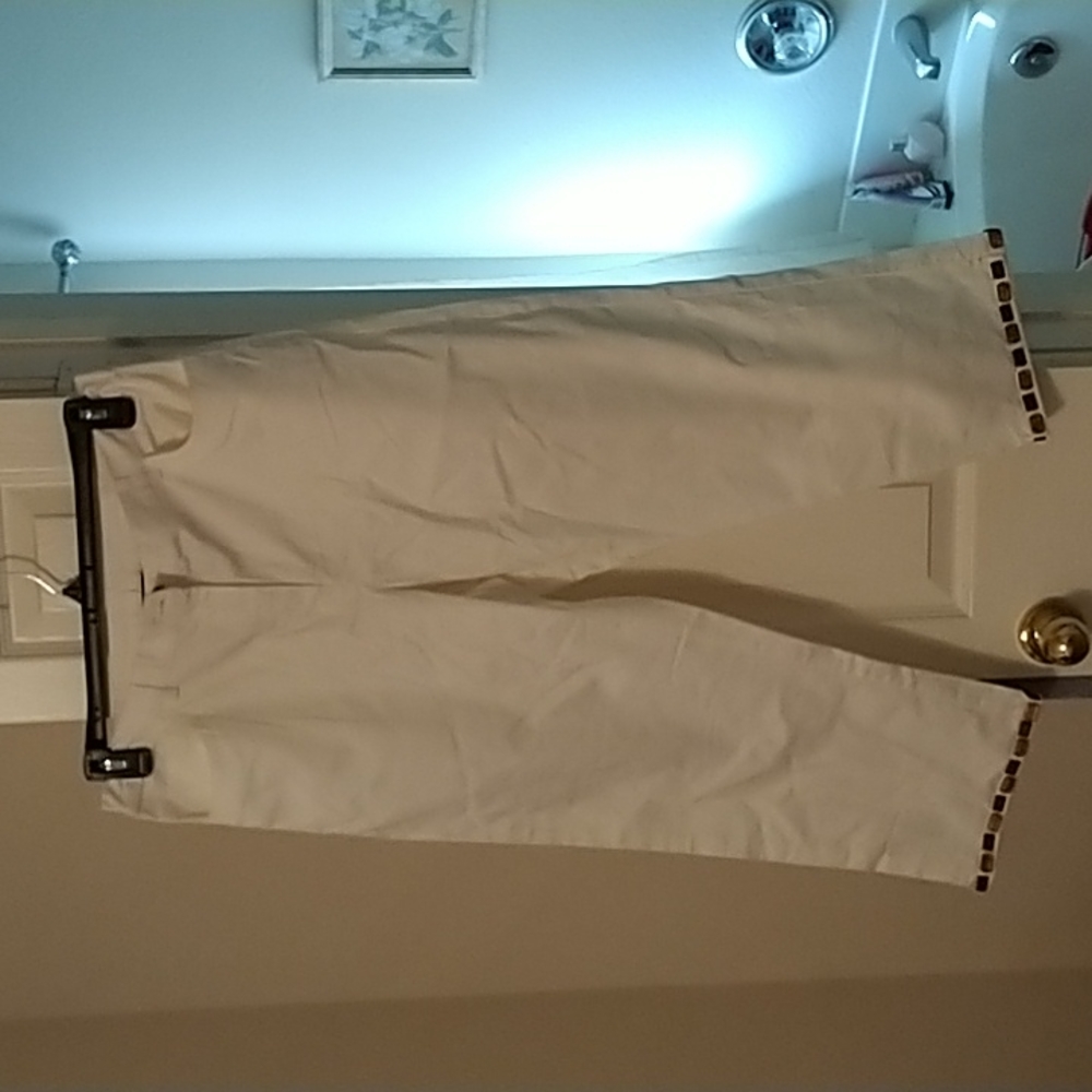 New lark lane white ladies pants.